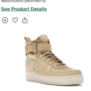 Like new Nike kids 6.5 or women’s 8 AF1 urban utility mid
